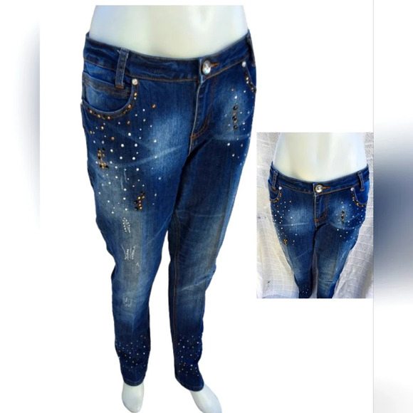 Plus Size Private Label Jeweled Jeans 16 - Picture 1 of 11